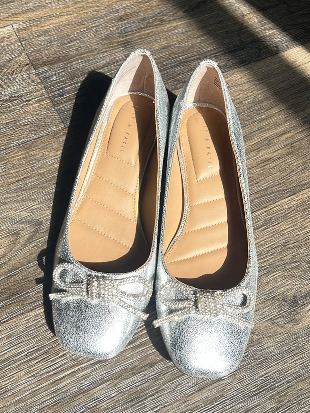 Kelly & Katie Silver Glitter Ballet Flats with Beaded Bow